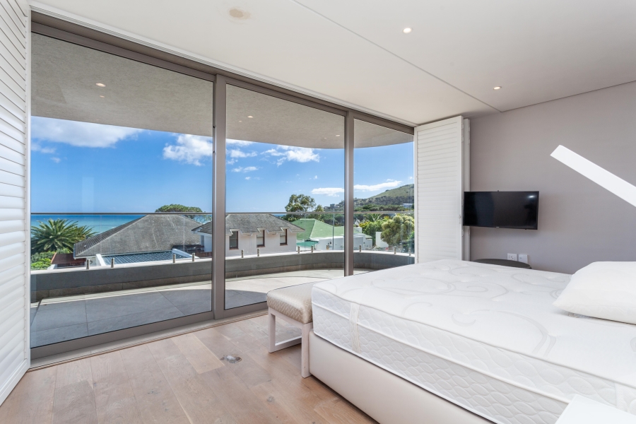 To Let 4 Bedroom Property for Rent in Camps Bay Western Cape